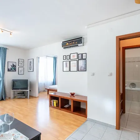 Διαμέρισμα - Free Parking - Sunny - Spacious Βουδαπέστη