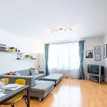 - Free Parking - Sunny - Spacious Будапешт