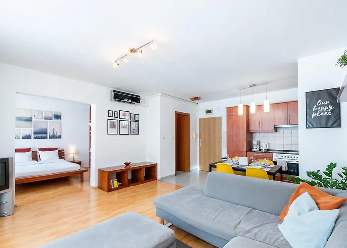 Apartment - Free Parking - Sunny - Spacious Budapest