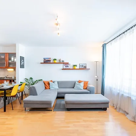 Appartement - Free Parking - Sunny - Spacious *