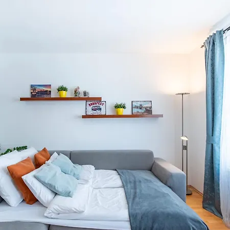 Appartement - Free Parking - Sunny - Spacious *